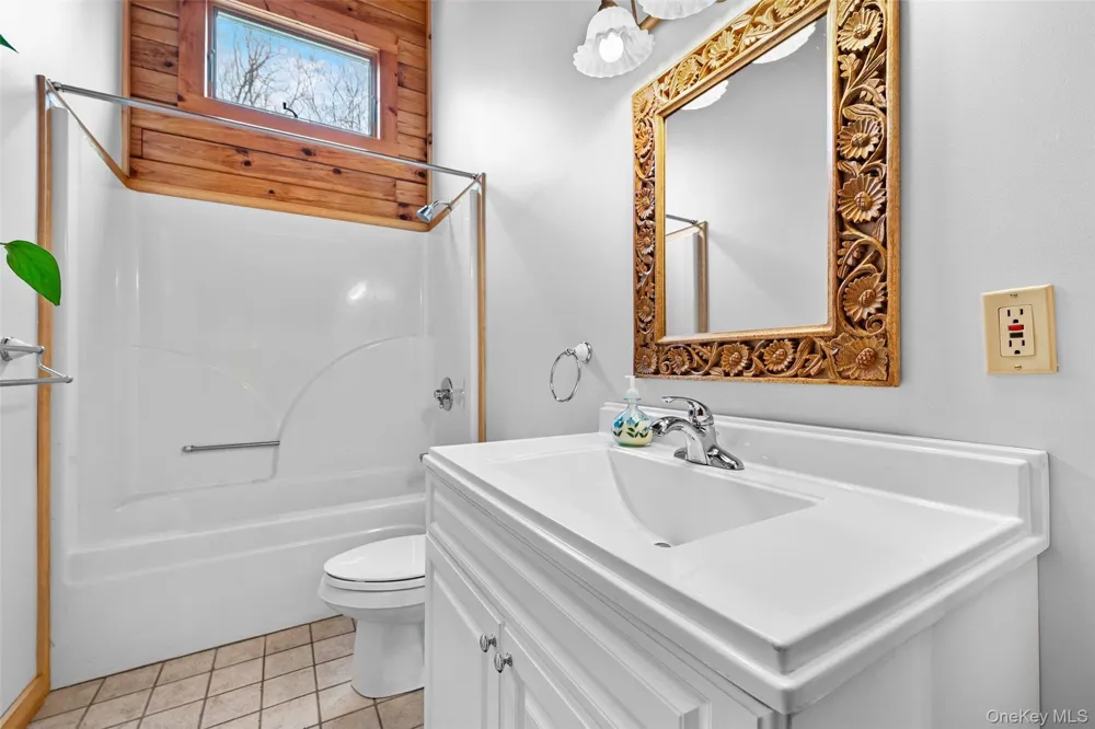 563 Peenpack Trail Sparrowbush, NY 12780