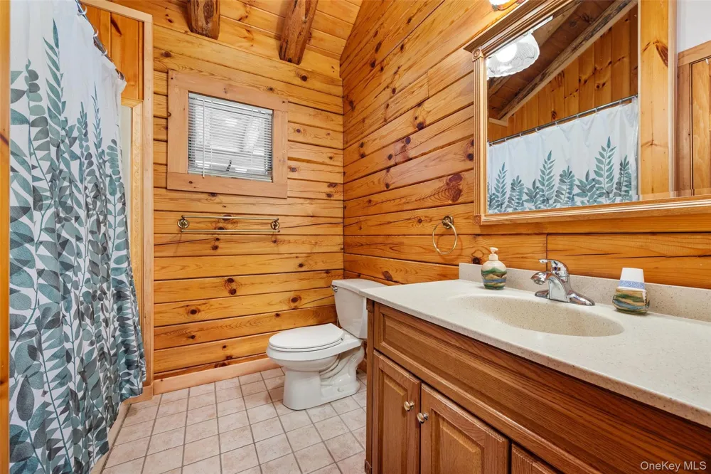 563 Peenpack Trail Sparrowbush, NY 12780