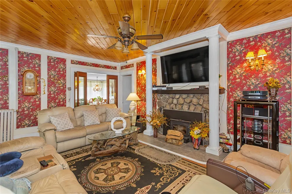 46 Lakewood Avenue Monticello, NY 12701