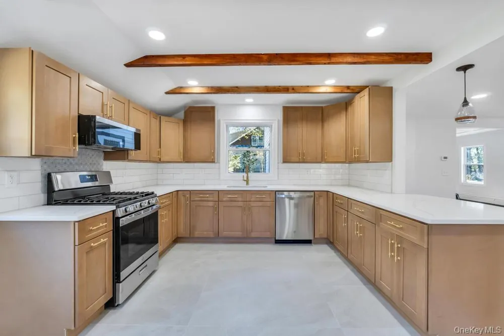 485 Long Island Avenue Medford, NY 11763