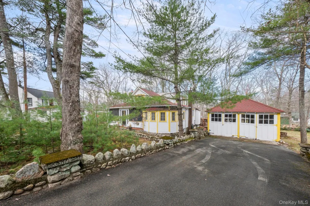 184 Yankee Lake Road Wurtsboro, NY 12790
