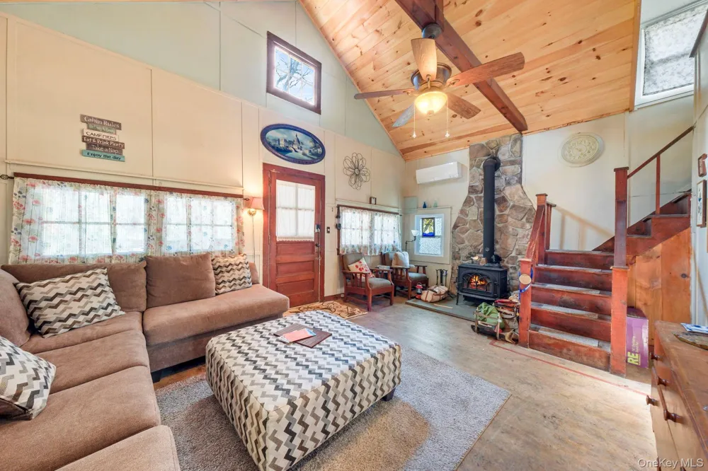 184 Yankee Lake Road Wurtsboro, NY 12790
