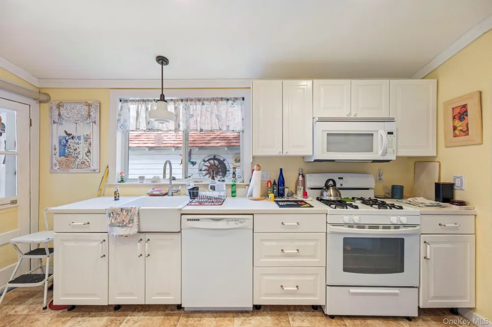 184 Yankee Lake Road Wurtsboro, NY 12790