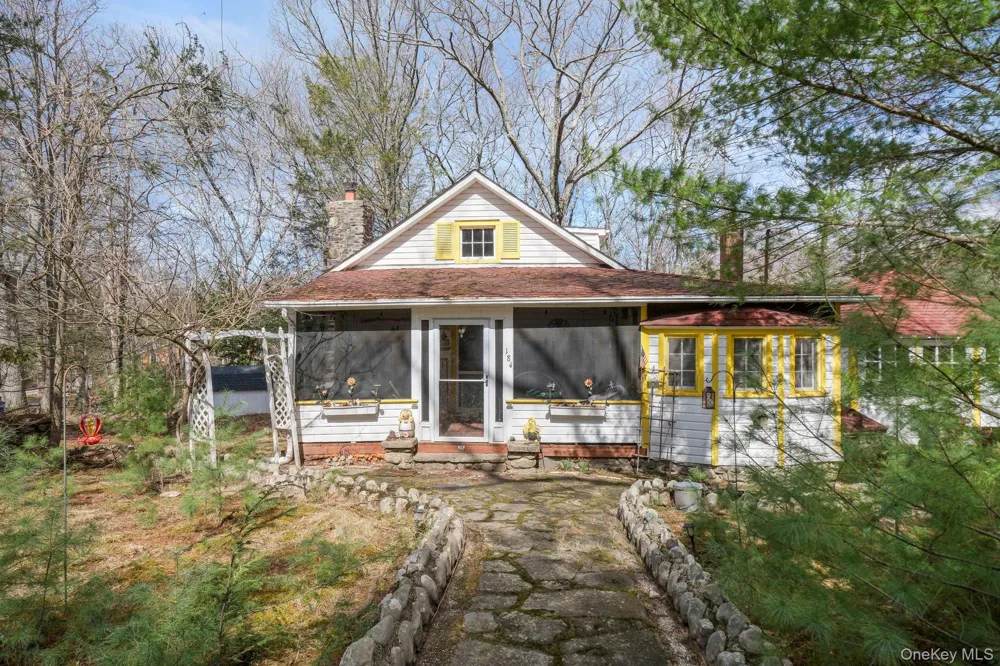 184 Yankee Lake Road Wurtsboro, NY 12790
