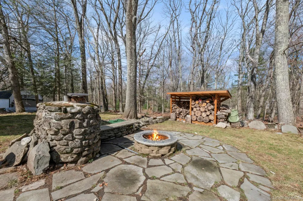 184 Yankee Lake Road Wurtsboro, NY 12790