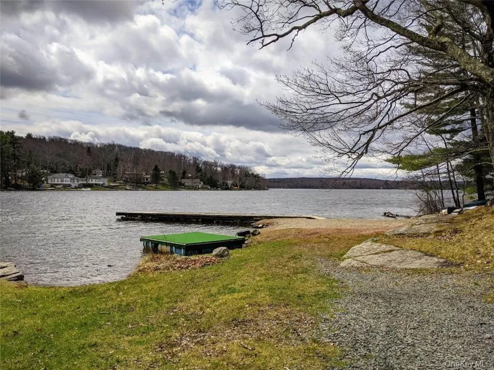 184 Yankee Lake Road Wurtsboro, NY 12790