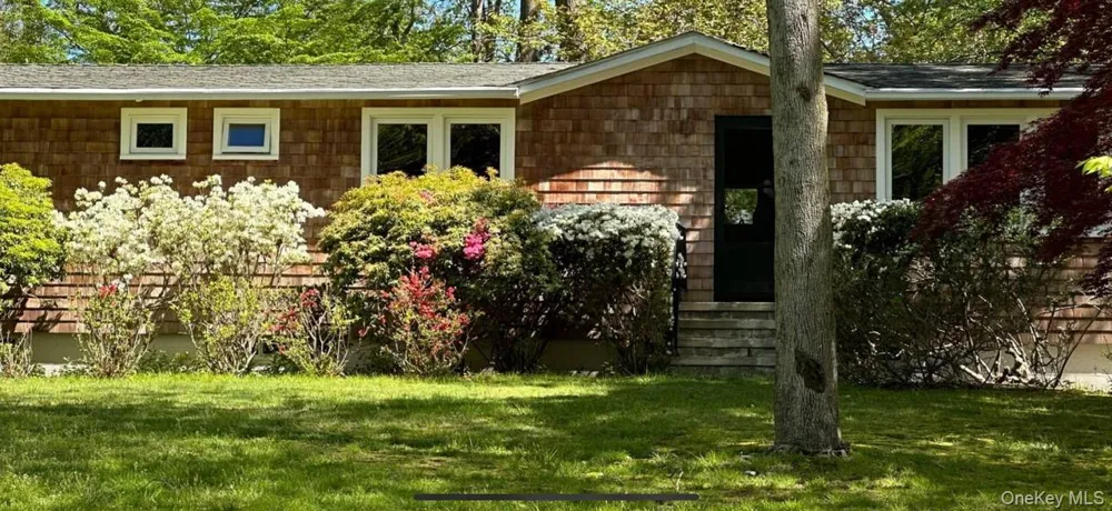 9 Johnston Road Shelter Island, NY 11964