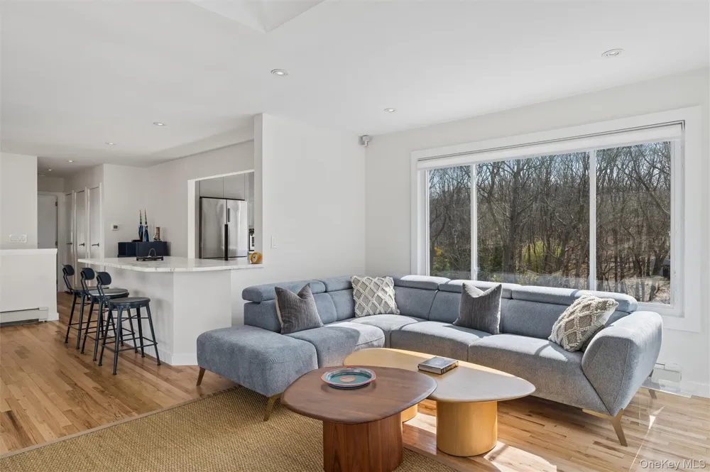 14 Old Trail Road Water Mill, NY 11976