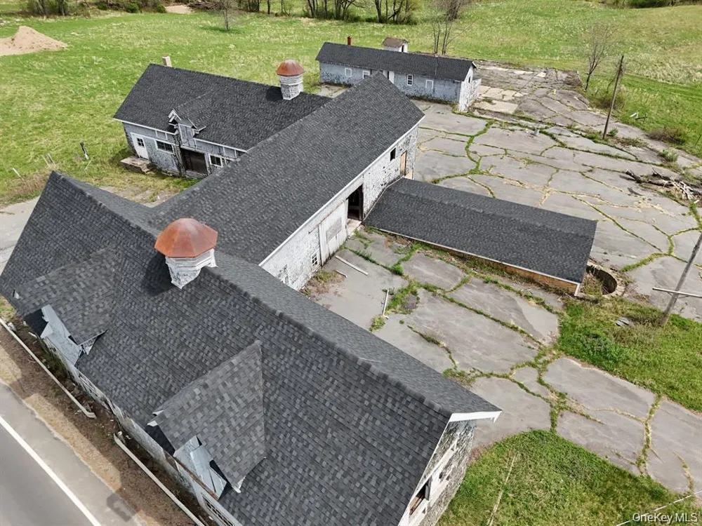 242 Old Mountain Road Otisville, NY 10963