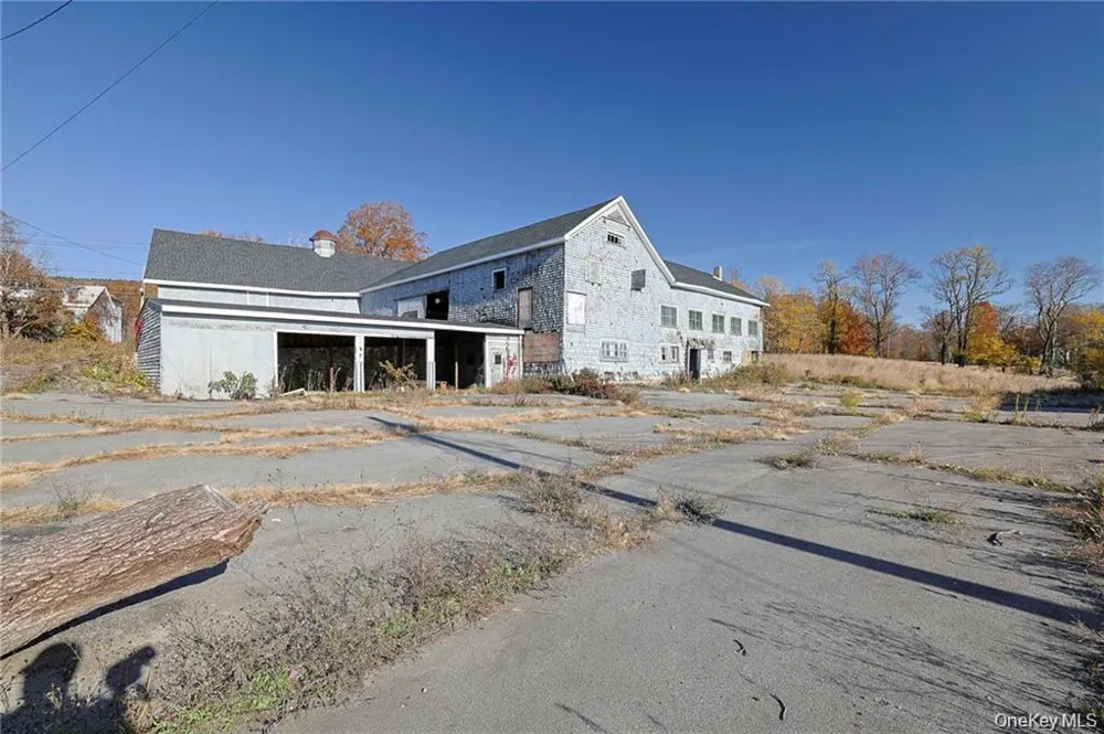 242 Old Mountain Road Otisville, NY 10963
