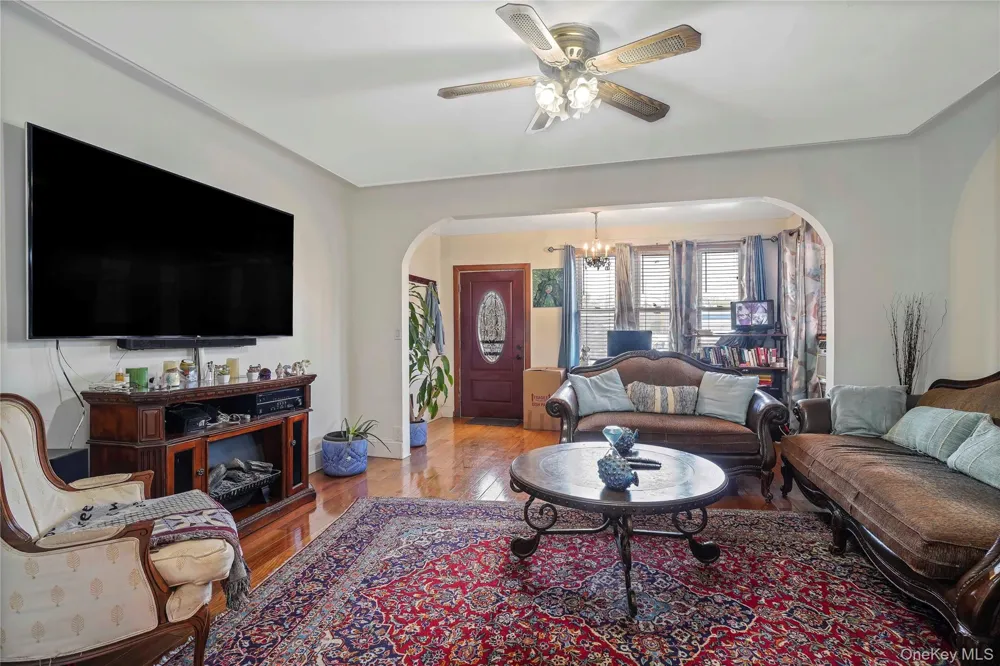 5911 Fresh Pond Road Maspeth, NY 11378