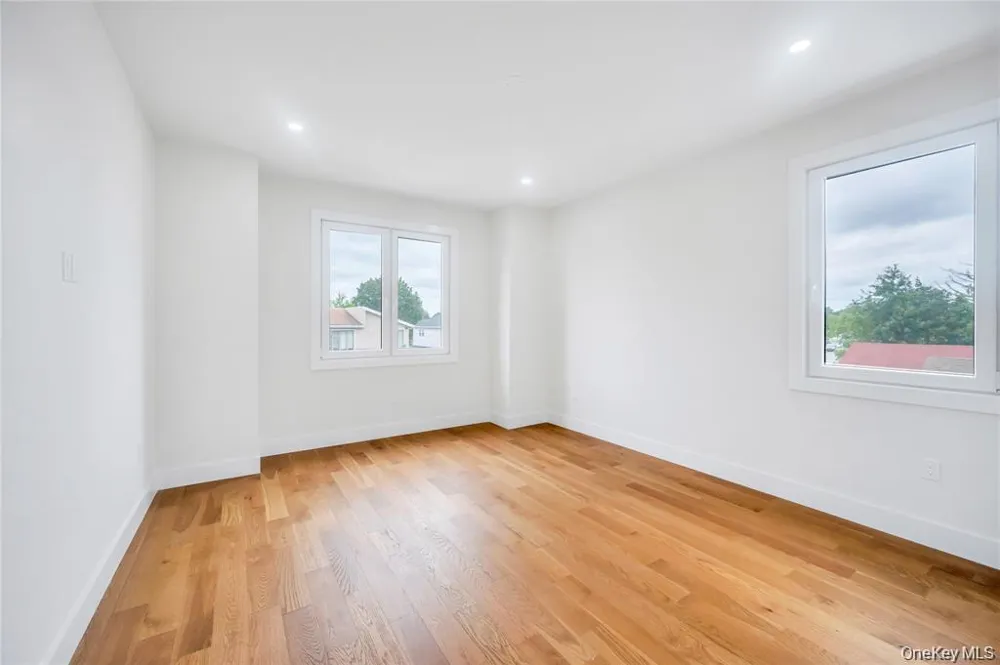 2571 Alder Avenue East Meadow, NY 11554