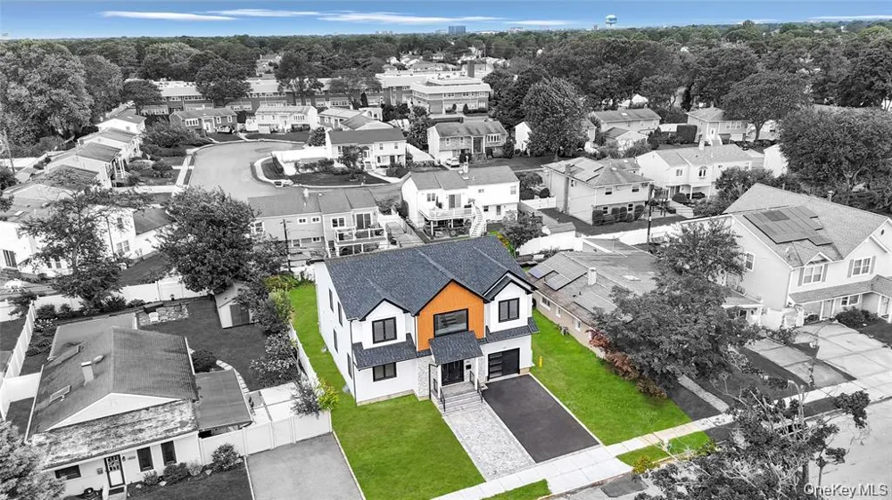 2571 Alder Avenue East Meadow, NY 11554