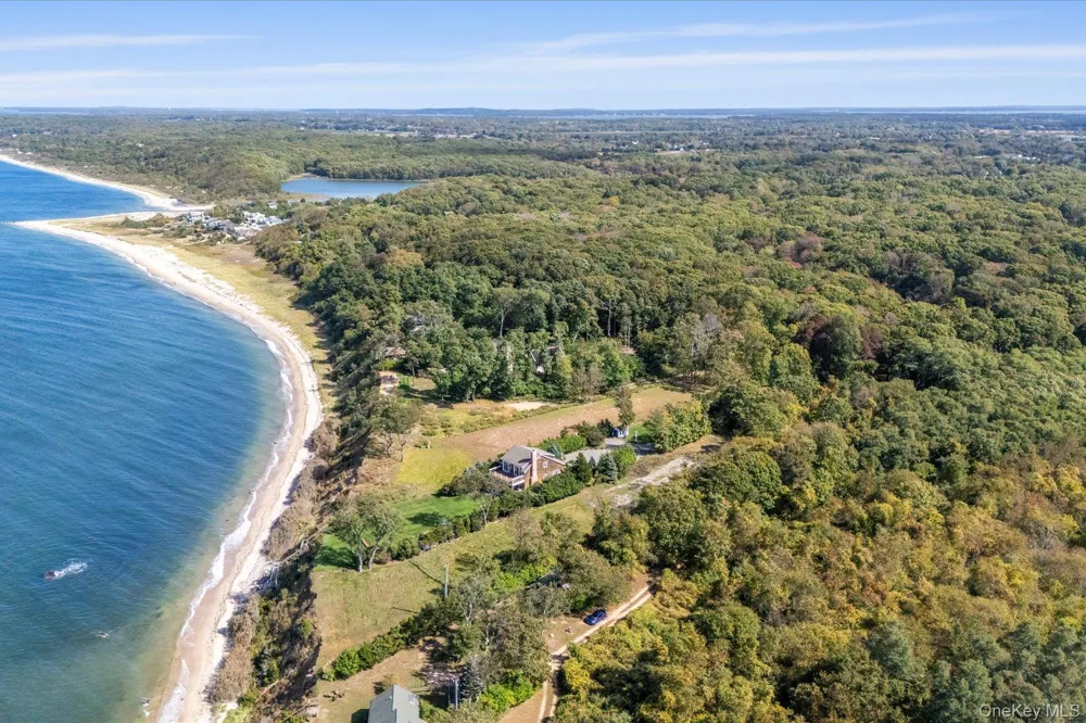 4760 Blue Horizon Bluffs Peconic, NY 11958