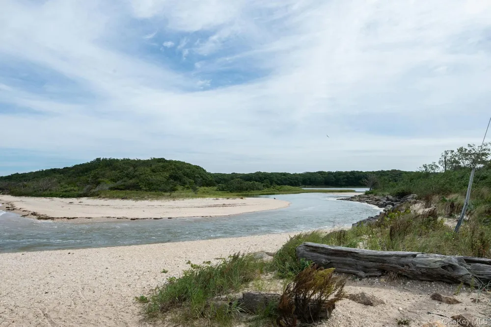 4760 Blue Horizon Bluffs Peconic, NY 11958