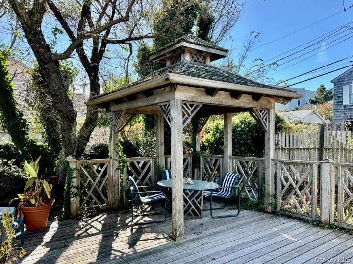 146 Doctors Walk Cherry Grove, NY 11782
