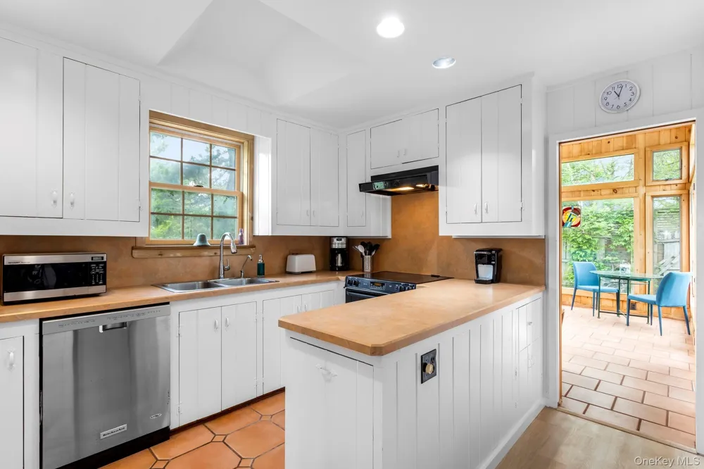 146 Doctors Walk Cherry Grove, NY 11782