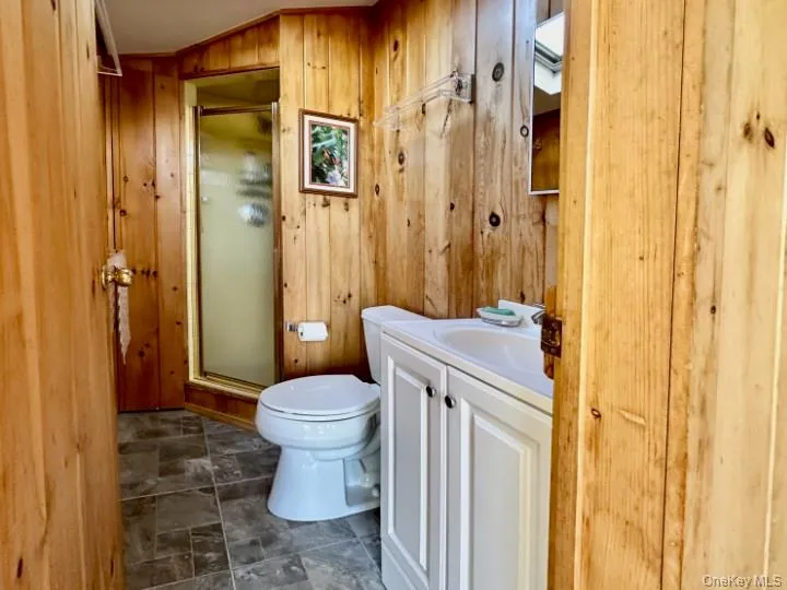 146 Doctors Walk Cherry Grove, NY 11782