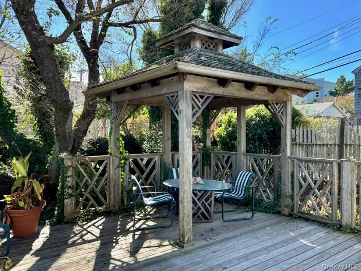 146 Doctors Walk Cherry Grove, NY 11782