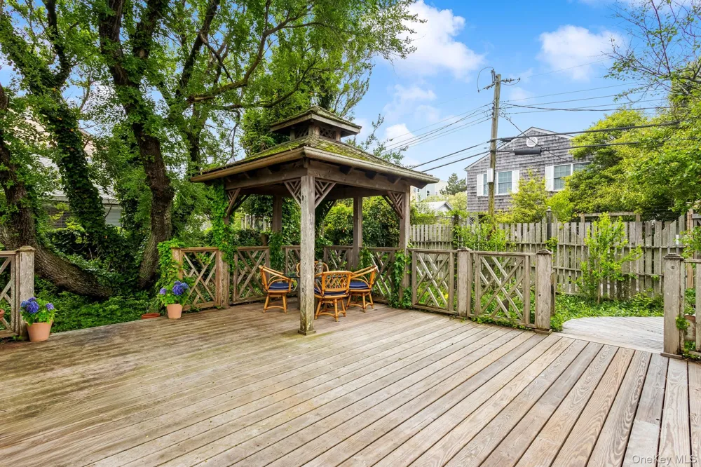 146 Doctors Walk Cherry Grove, NY 11782