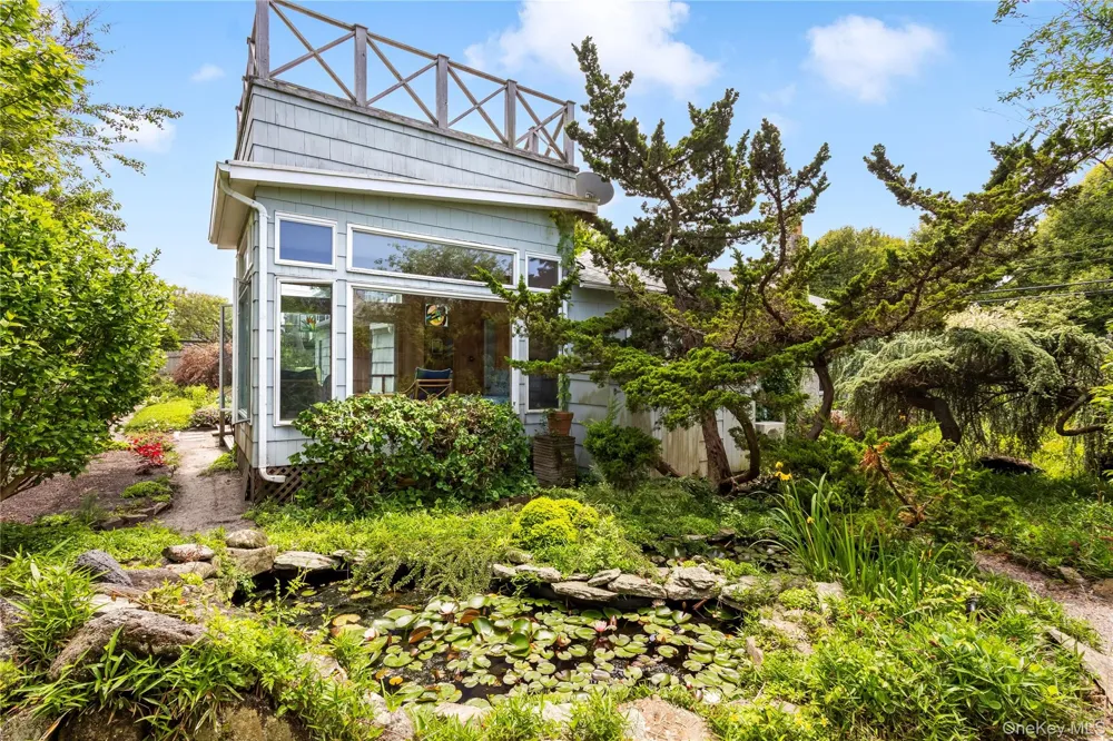 146 Doctors Walk Cherry Grove, NY 11782