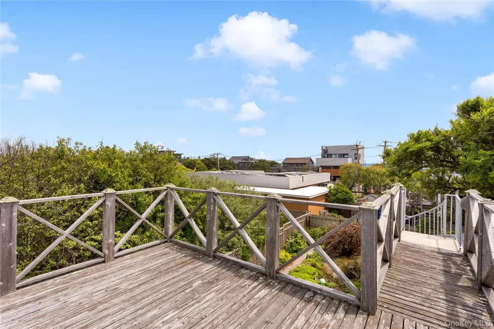 146 Doctors Walk Cherry Grove, NY 11782