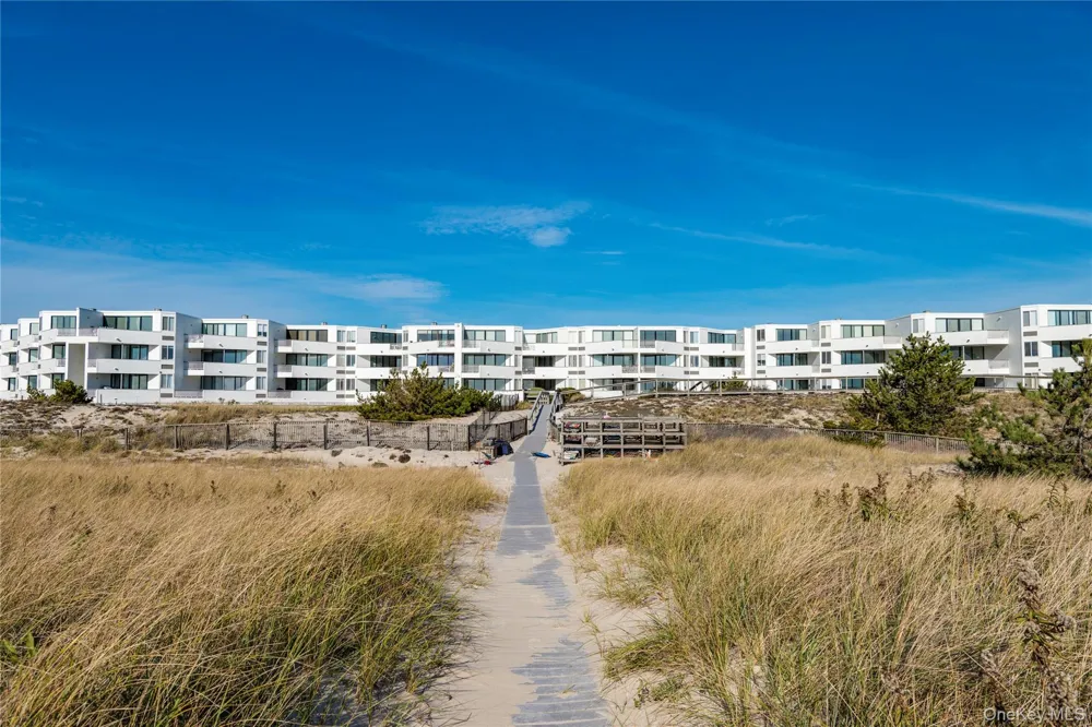 261 Dune Road #5 Westhampton Beach, NY 11978