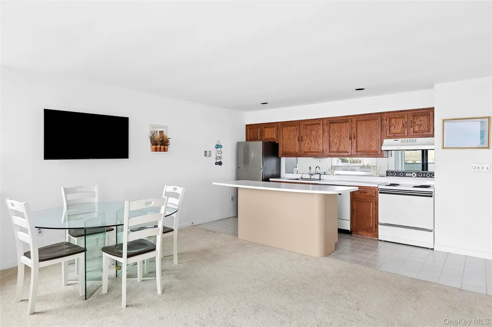261 Dune Road #5 Westhampton Beach, NY 11978