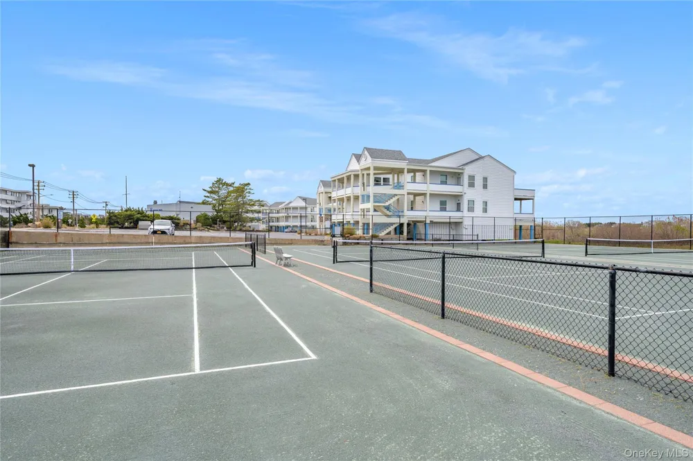 261 Dune Road #5 Westhampton Beach, NY 11978