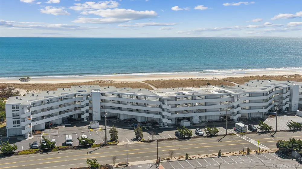 261 Dune Road #5 Westhampton Beach, NY 11978