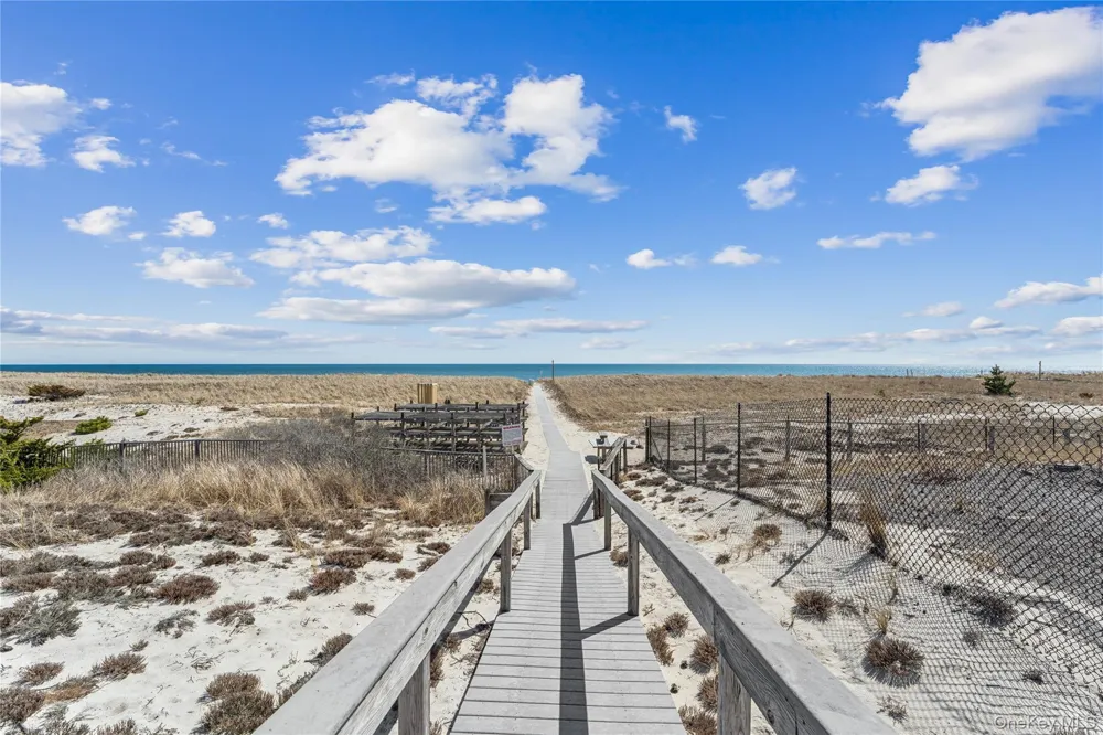 261 Dune Road #5 Westhampton Beach, NY 11978