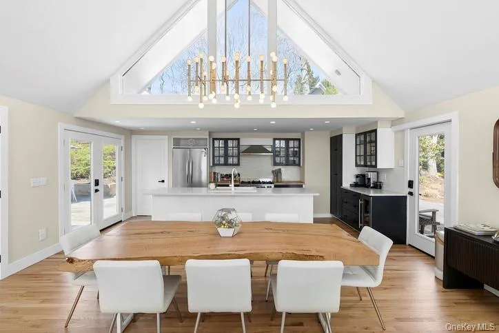 33 Peters Path East Hampton, NY 11937