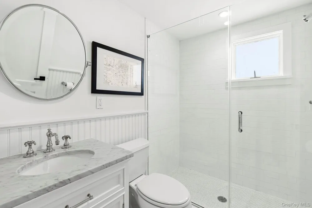 33 Peters Path East Hampton, NY 11937