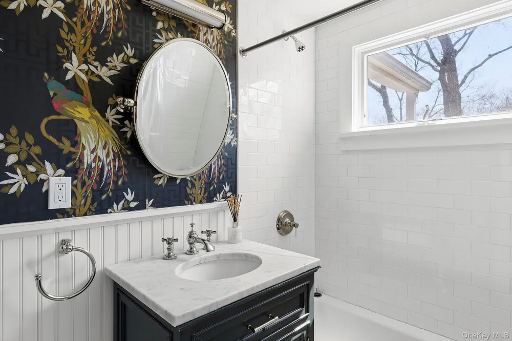 33 Peters Path East Hampton, NY 11937