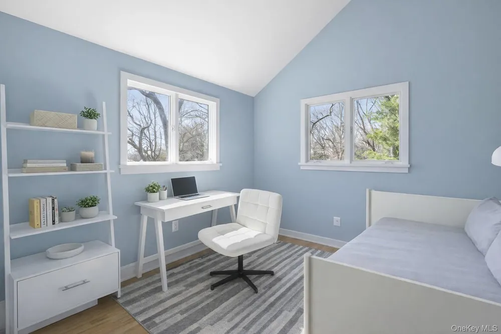 33 Peters Path East Hampton, NY 11937