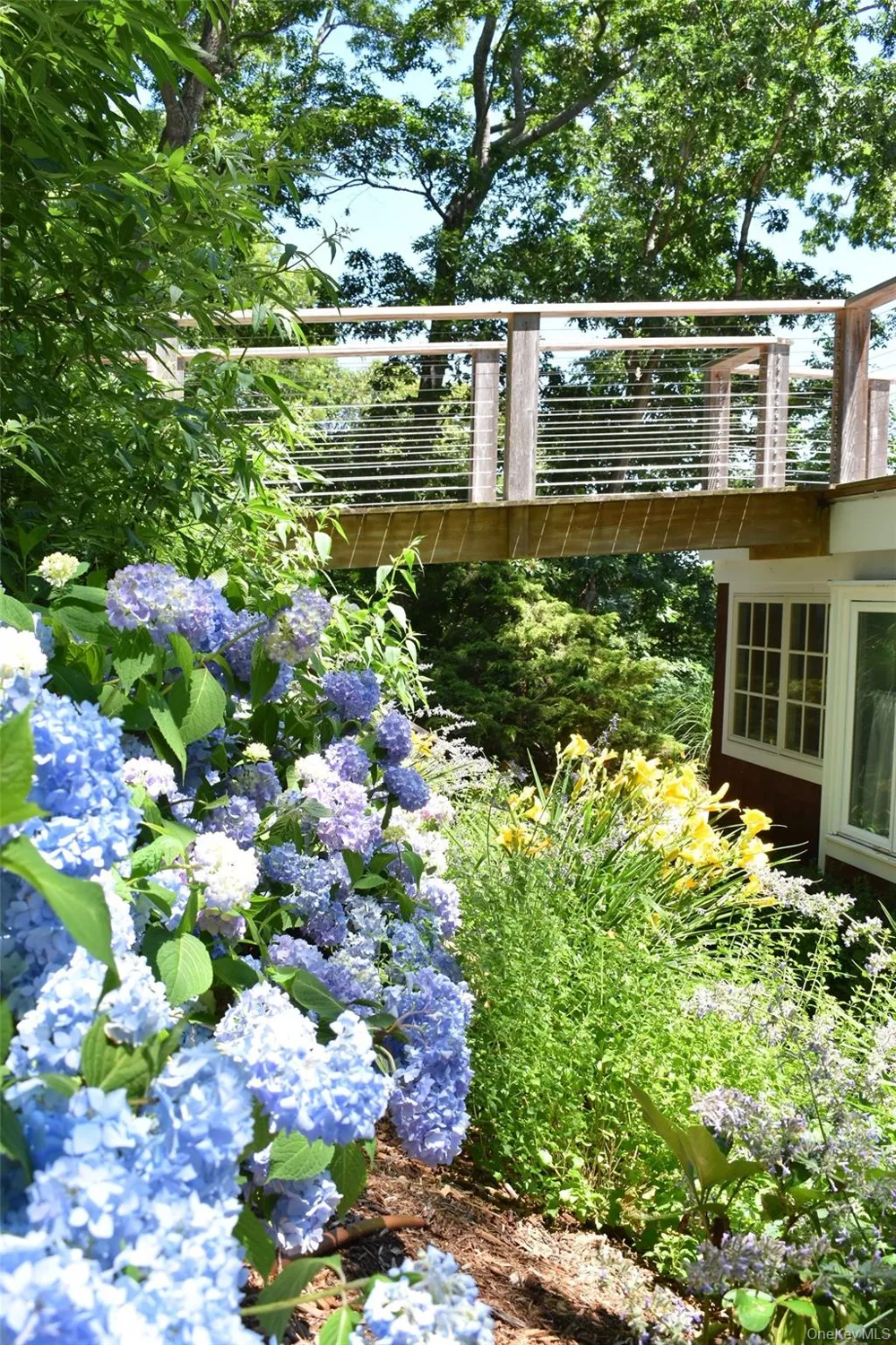 33 Peters Path East Hampton, NY 11937