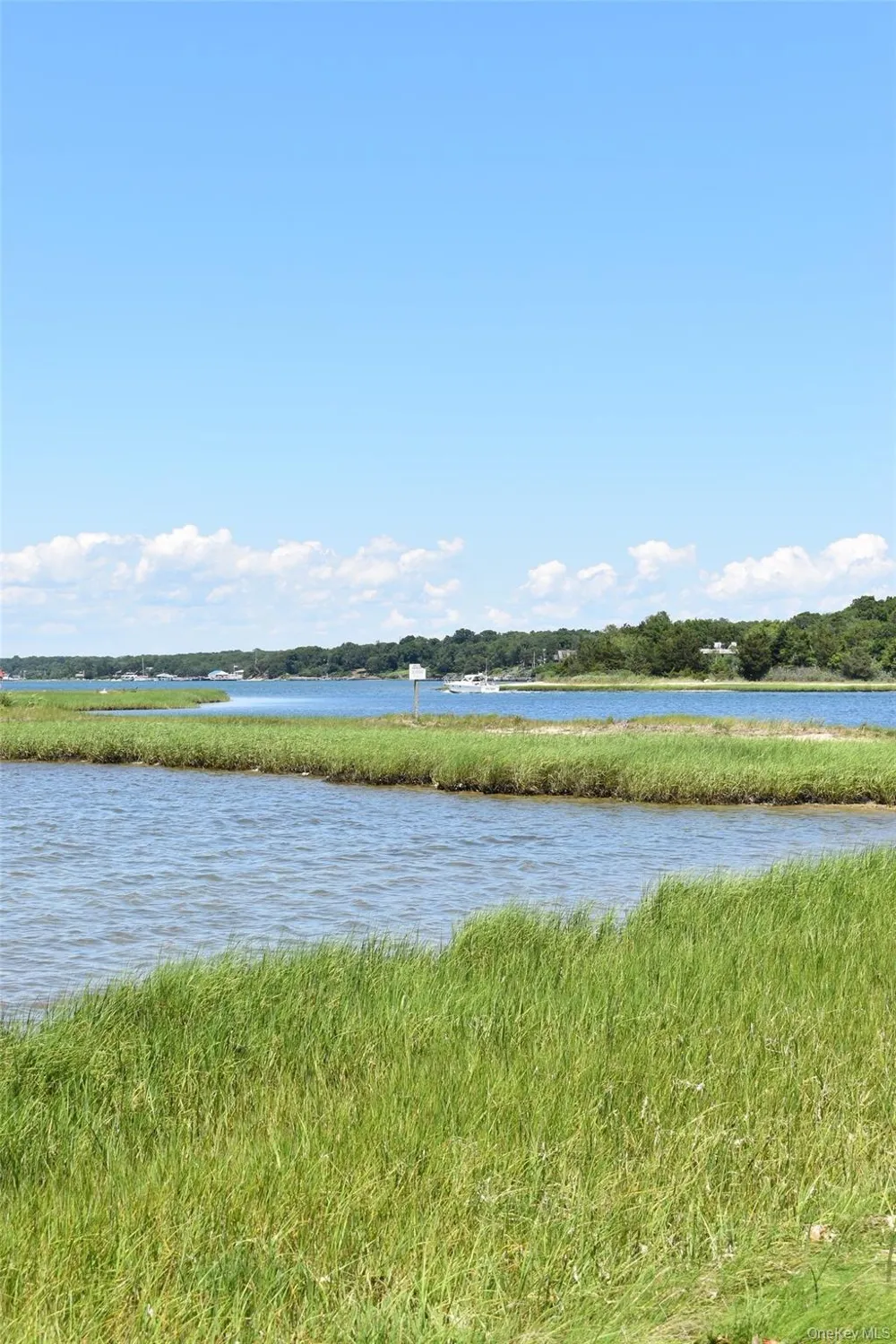 33 Peters Path East Hampton, NY 11937