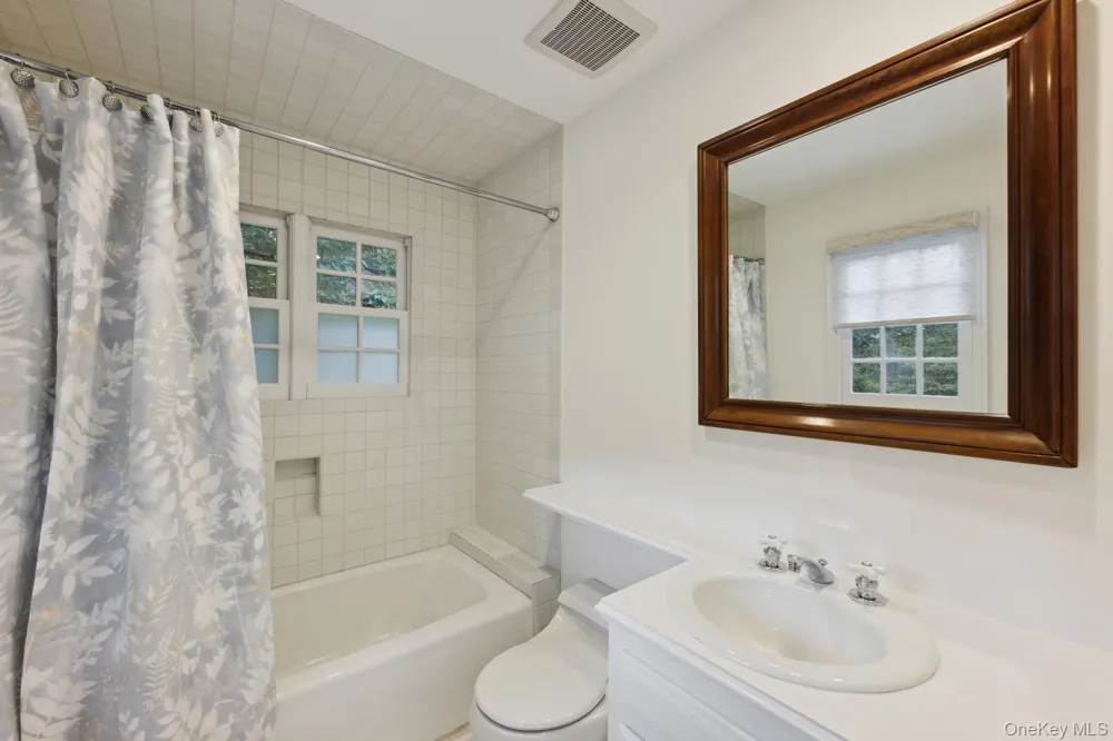 62 Beach Lane Westhampton Beach, NY 11978
