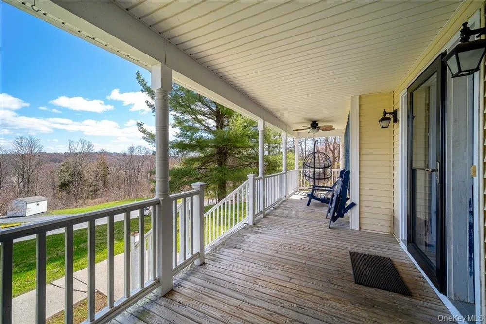 17 Long View Drive Unionville, NY 10988