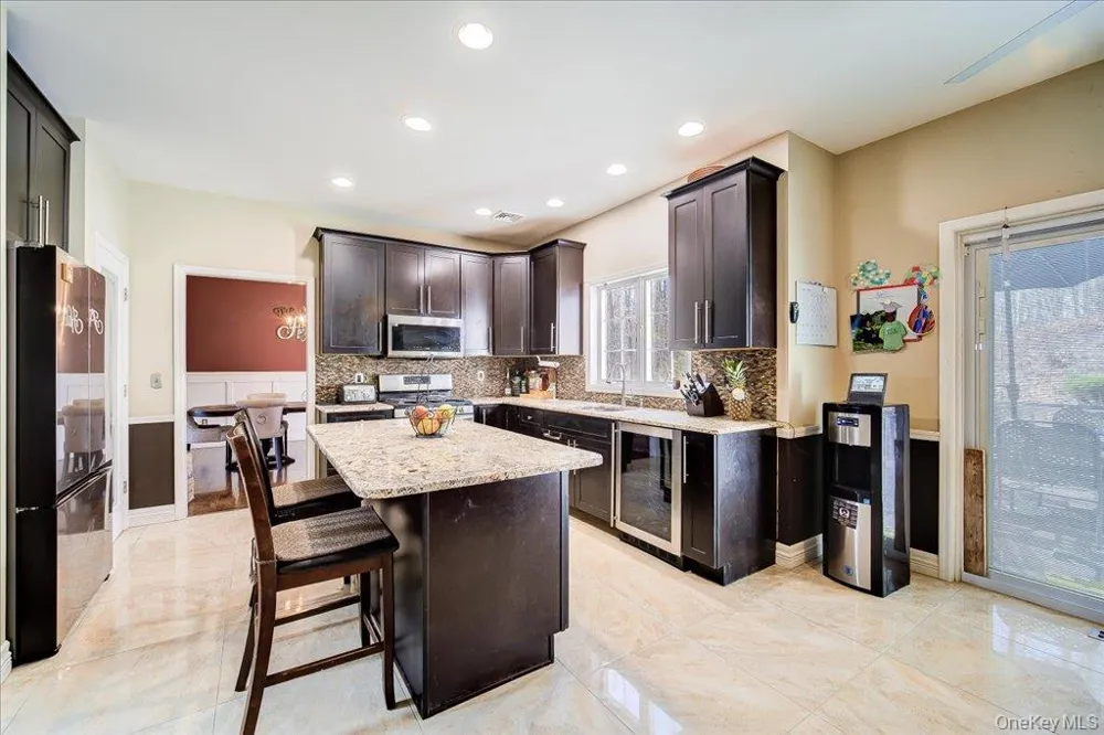 17 Long View Drive Unionville, NY 10988