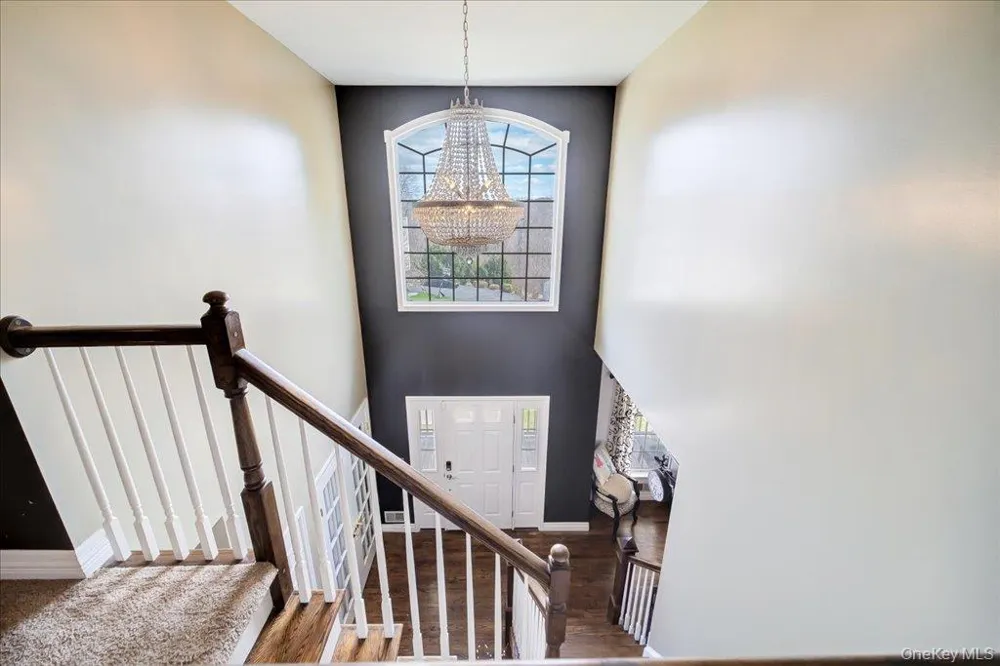17 Long View Drive Unionville, NY 10988