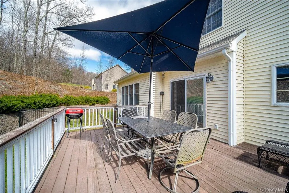 17 Long View Drive Unionville, NY 10988