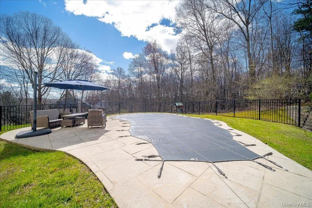 17 Long View Drive Unionville, NY 10988