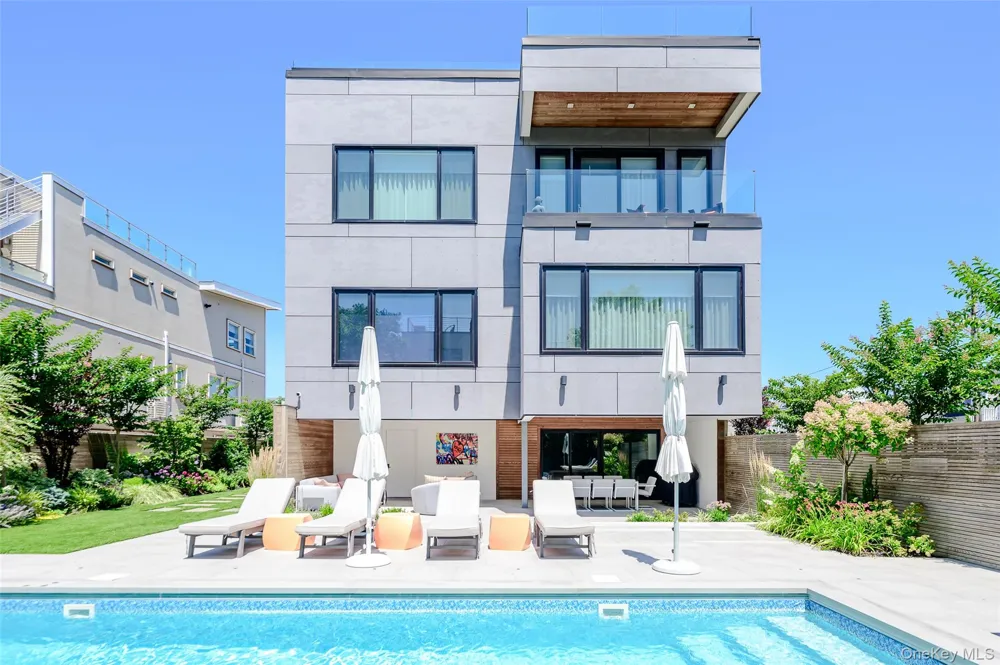 46 Nantwick Street Lido Beach, NY 11561