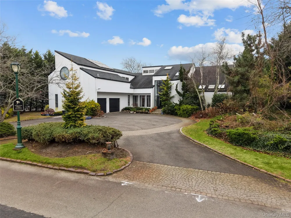 1010 Seawane Drive Hewlett Harbor, NY 11557