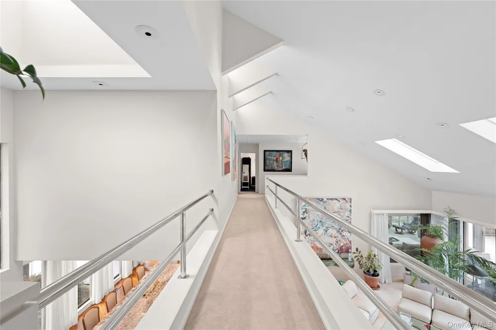 1010 Seawane Drive Hewlett Harbor, NY 11557