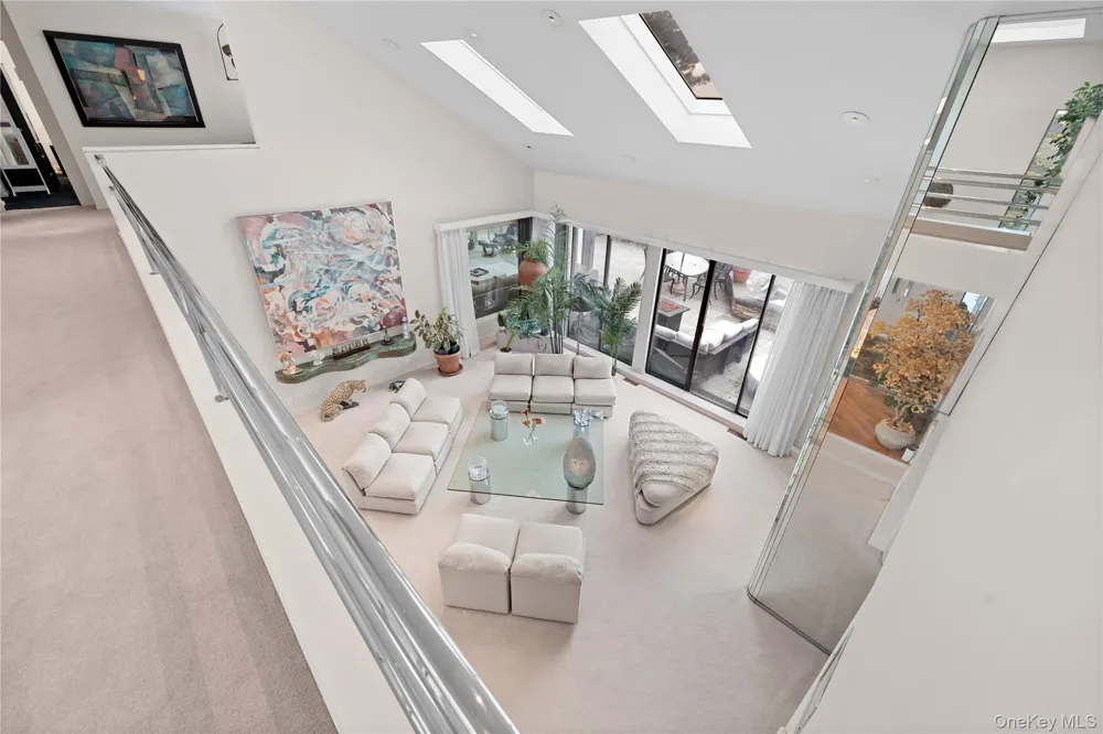 1010 Seawane Drive Hewlett Harbor, NY 11557