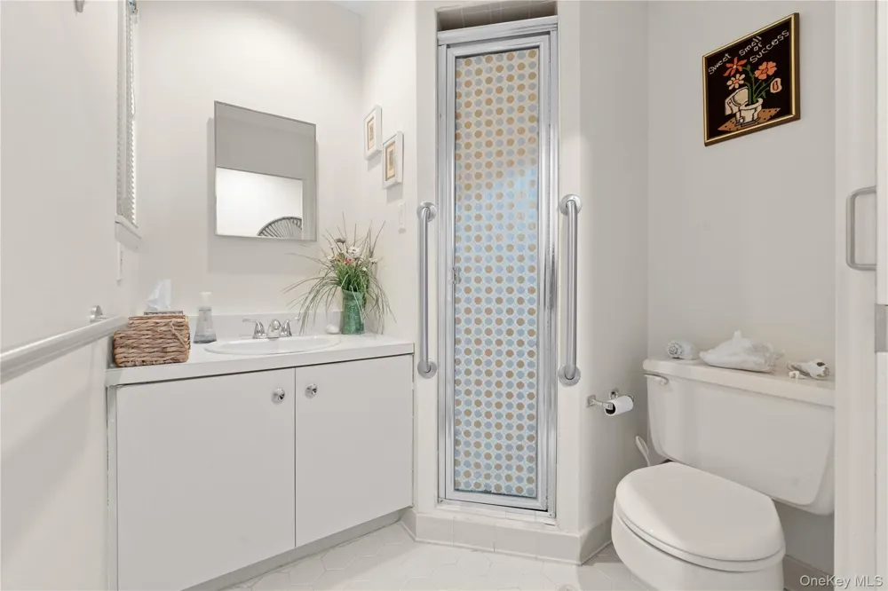 1010 Seawane Drive Hewlett Harbor, NY 11557