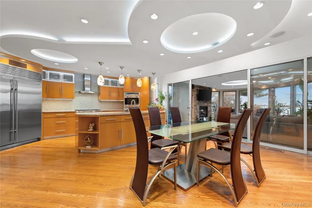 1010 Seawane Drive Hewlett Harbor, NY 11557