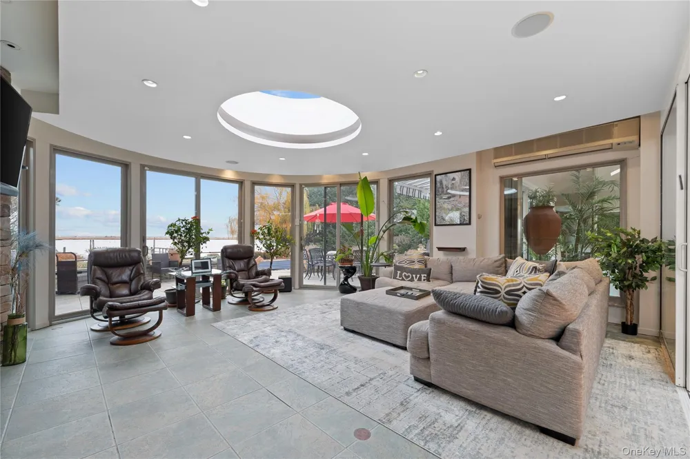 1010 Seawane Drive Hewlett Harbor, NY 11557